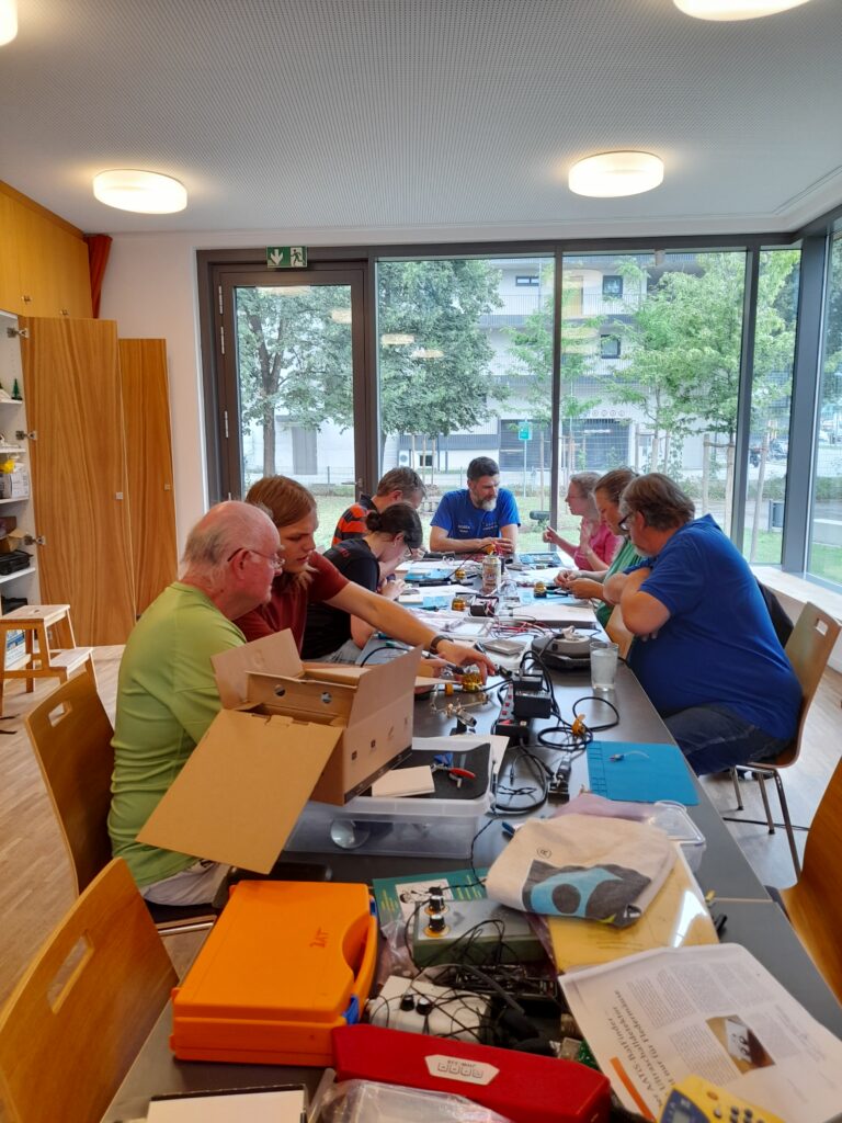 Fledermausdetektor Workshop mit Mitgliedern des LBV KG Rosenheim